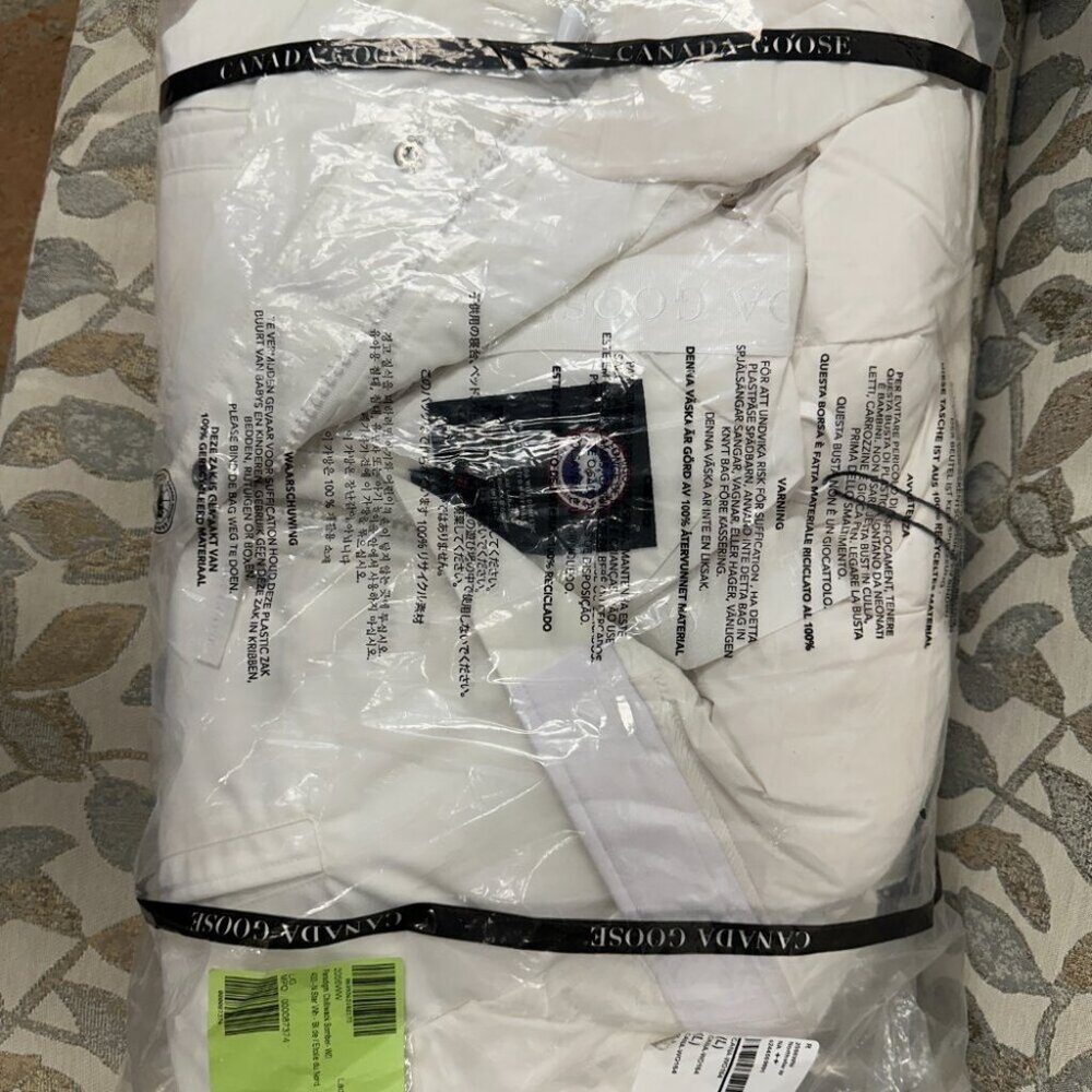 BNWT Canada Goose Paradigm Hooded Jacket - Picture 3 of 8